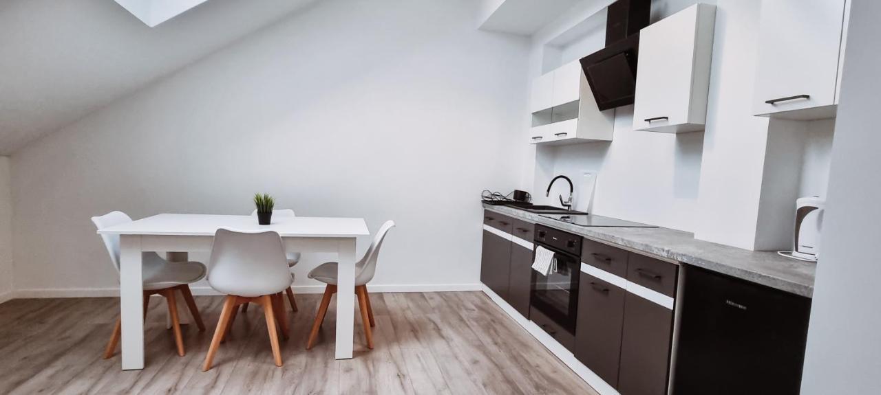 Sunny Apartment 8 Krakow Exterior photo